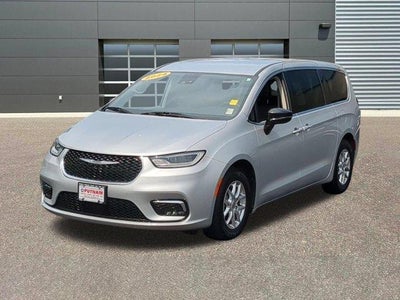 2024 Chrysler Pacifica Touring L FWD