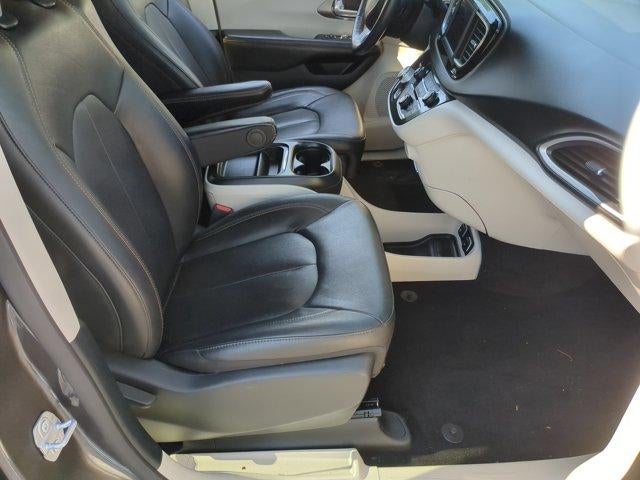 2020 Chrysler Pacifica Touring L FWD