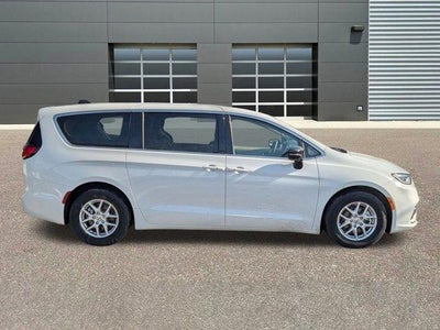 2024 Chrysler Pacifica Touring L FWD