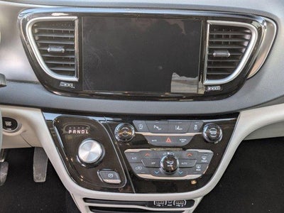 2024 Chrysler Pacifica Touring L FWD