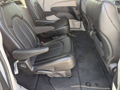 2024 Chrysler Pacifica Touring L FWD