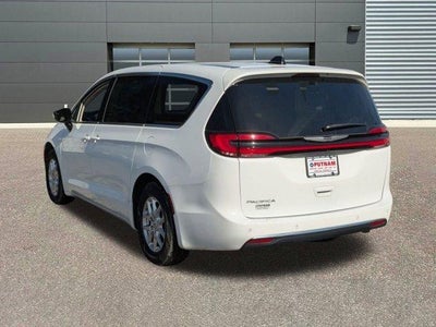 2024 Chrysler Pacifica Touring L FWD