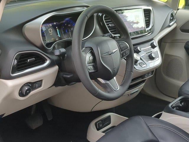 2024 Chrysler Pacifica Touring L FWD