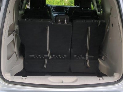 2024 Chrysler Pacifica Touring L FWD