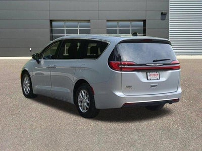2024 Chrysler Pacifica Touring L FWD
