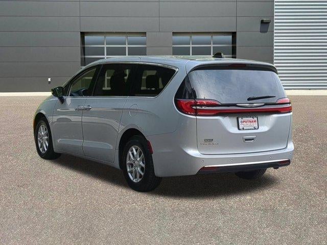 2024 Chrysler Pacifica Touring L FWD