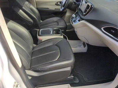 2024 Chrysler Pacifica Touring L FWD