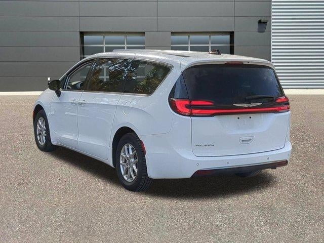 2024 Chrysler Pacifica Touring L FWD