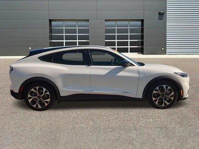 2025 Ford Mustang Mach-E Select RWD