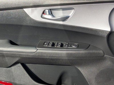 2024 Kia Forte LXS IVT