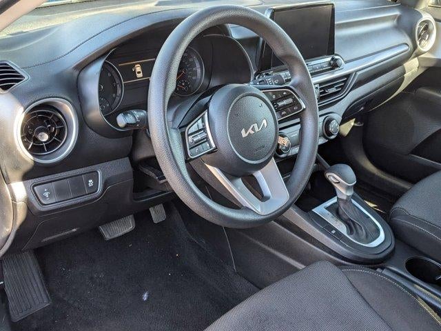 2024 Kia Forte LXS IVT