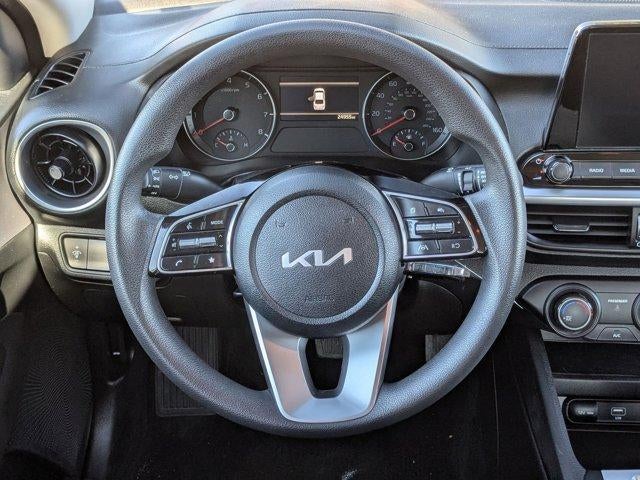 2024 Kia Forte LXS IVT