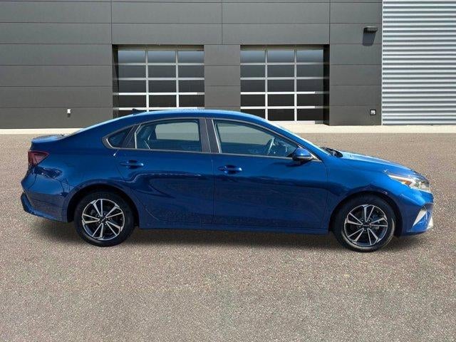 2024 Kia Forte LXS IVT