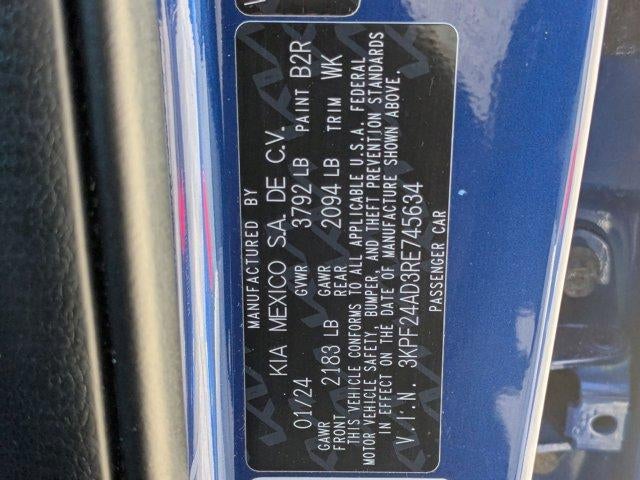 2024 Kia Forte LXS IVT