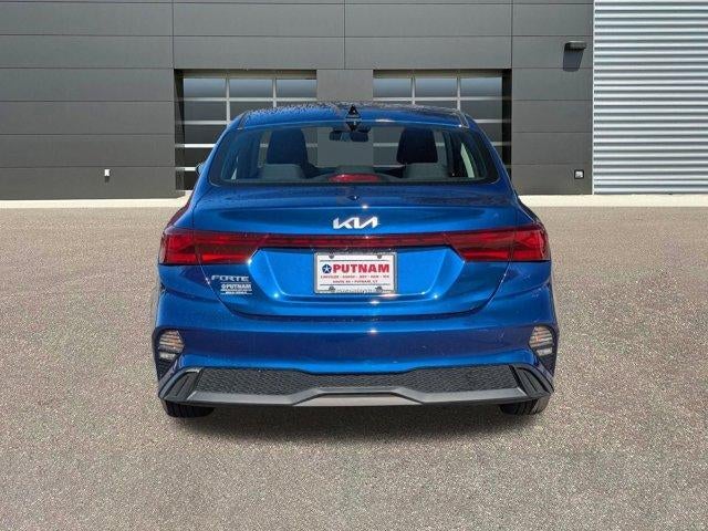 2024 Kia Forte LXS IVT