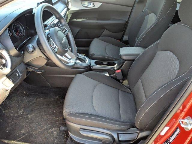 2023 Kia Forte LXS IVT