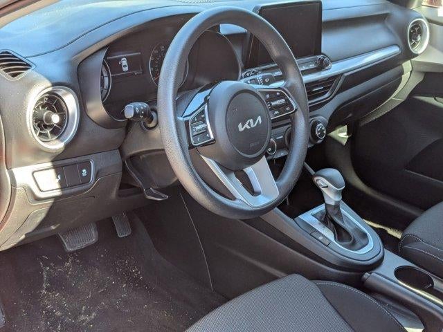 2023 Kia Forte LXS IVT