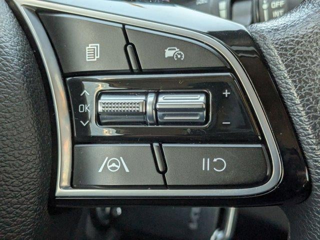 2023 Kia Forte LXS IVT