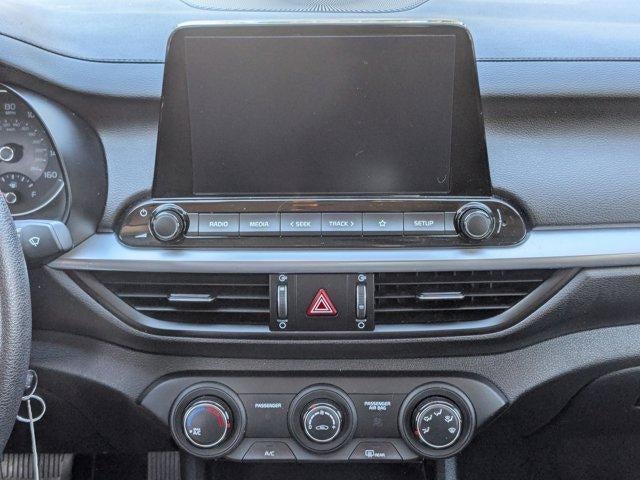 2023 Kia Forte LXS IVT