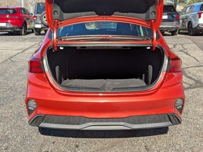 2023 Kia Forte LXS IVT