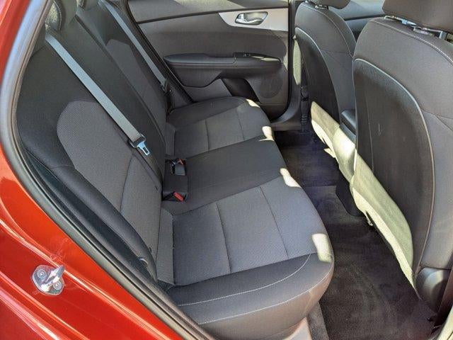 2023 Kia Forte LXS IVT