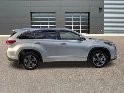 2019 Toyota Highlander Limited Platinum V6 AWD (Natl)