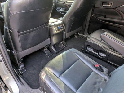 2019 Toyota Highlander Limited Platinum V6 AWD (Natl)