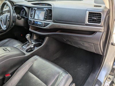 2019 Toyota Highlander Limited Platinum V6 AWD (Natl)