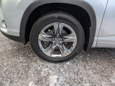 2019 Toyota Highlander Limited Platinum V6 AWD (Natl)