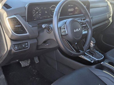2025 Kia Seltos EX IVT AWD