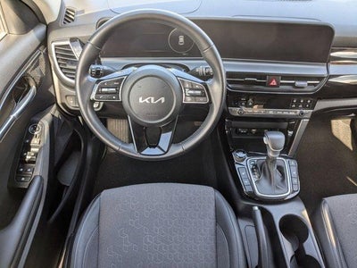2024 Kia Seltos S IVT AWD