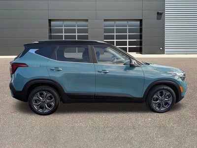 2024 Kia Seltos S IVT AWD