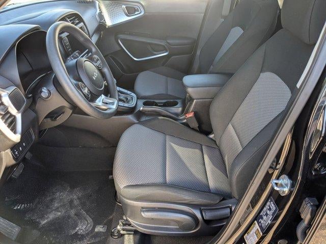 2023 Kia Soul LX IVT