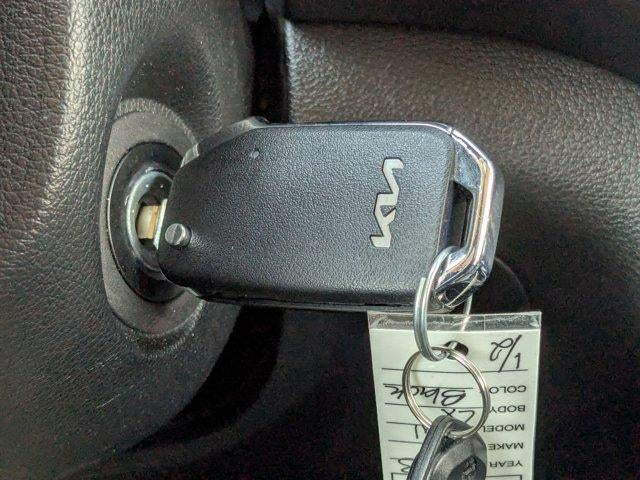 2023 Kia Soul LX IVT