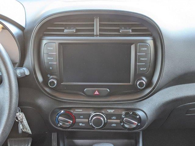 2023 Kia Soul LX IVT