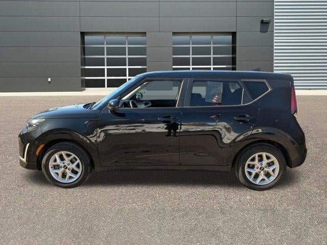 2023 Kia Soul LX IVT