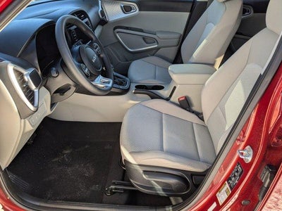 2023 Kia Soul LX IVT