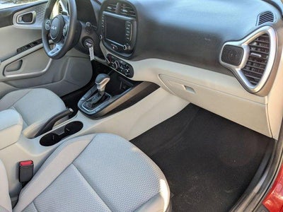 2023 Kia Soul LX IVT
