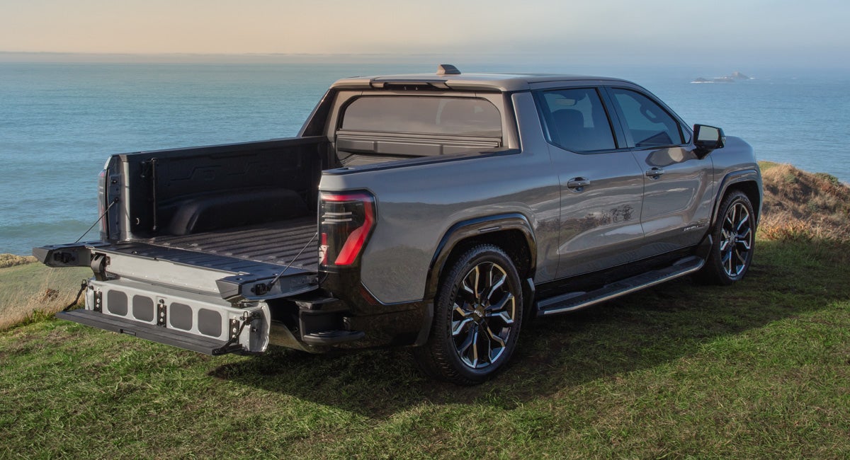 Gates GMC in North Windham CT